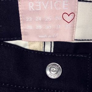 REVICE Jeans; Dream Fit XOXO (27)